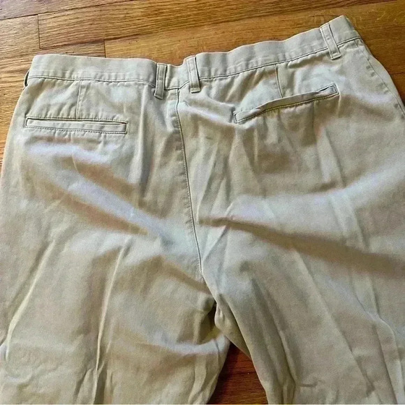 Old Navy Classic Khakis - Picture 4 of 6
